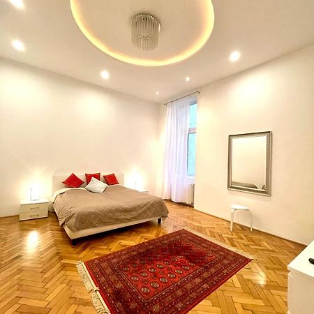 Amazing Swedish 3 Rooms Apartment In The City Center Budapest Ngoại thất bức ảnh
