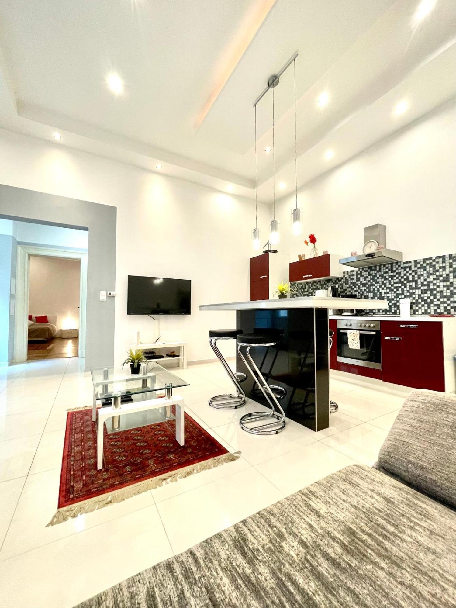 Amazing Swedish 3 Rooms Apartment In The City Center Budapest Ngoại thất bức ảnh